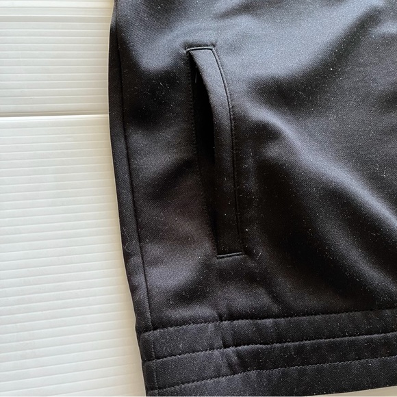 PUMA Bellagio Las Vegas Hotel Black Full Zipper Track Jacket Size Large - Picture 9 of 16